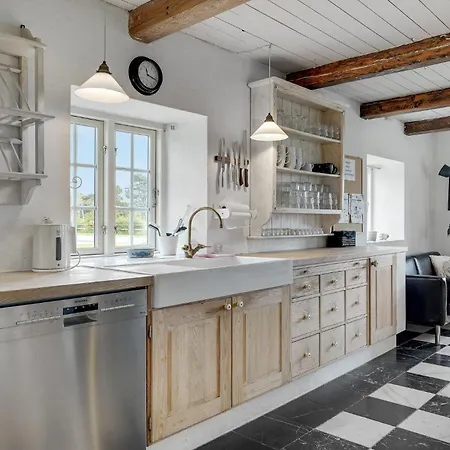 Gorgeous In Slagelse With Kitchen *